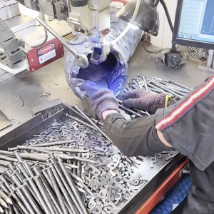 สมอบกเต็นท์เหล็กหล่อ ขนาด 40 ซม. สำหรับงานแค้มป์ปิ้ง