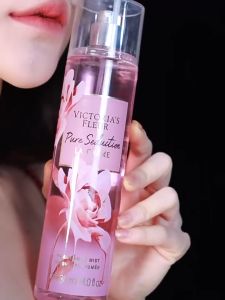 KeraSys Victoria Secret Body Spray Fragrance 236ml - น้ำหอมผู้หญิง น้ำหอมวิคตอเรีย กลิ่นดอกไม้ ผลไม้ ของขวัญวันคริสต์มาส ของขวัญปีใหม่ ของขวัญสำหรับการเกิดจมูก และของขวัญสำหรับวันของคริสต์มาส
