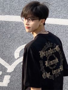 เสื้อยืดคอกลมแขนสั้นผ้าฝ้ายแท้สไตล์ฮิปฮอปสำหรับผู้ชาย ทรงหลวมสบาย ๆ สไตล์ฮิปฮอปแบบยูนิเซ็กซ์