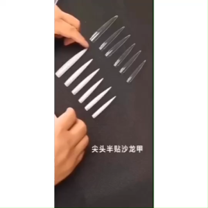 เล็บปลอมสายฝอ สําหรับใส่โชว์ออกงาน หรือใช้เรียนการปั้นดอกก็ได้จ้า