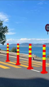 เสาจราจร เสาจราจรล้มลุก สูง75 cm. ผลิตจากโฟม EVA มีความยืดหยุ่น ไม่บุบ ไม่บี้แบน  กรวยยางจราจร เสาจราจรล้มลุก แบริเออ กรวยสีส้ม ไม่แตกหัก กรวยจราจร