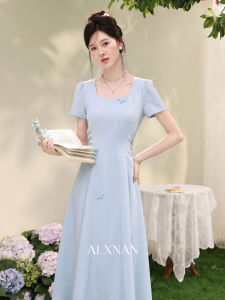 Đầm Mùa Hè Kiểu Pháp Với Thiết Kế A-line và Dây Đai Ngực