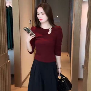 Fashionable Long Sleeve Womens Set Autumn 2024 Slimming T-Shirt Pants Two-Piece Set round Neckline Polyester Fiber