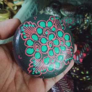 Yoyo kayu batik - yoyo kayu besar - yoyo unik Jogja - permainan anak
