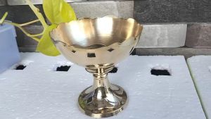 Tempat Lilin Minyak Kuningan 12cm & Aksesoris Sembahyang