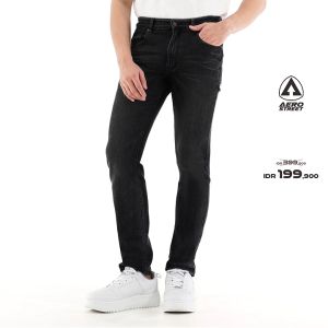 Jejak Stylish: Jeans untuk Pria yang Nyaman & Elegan