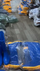 Ủng Bảo Hộ Lao Động ủng Đi Mưa Xây Dựng làm vườn chống trơn không dính nước DÙNG CHO NAM VÀ NỮ UK68