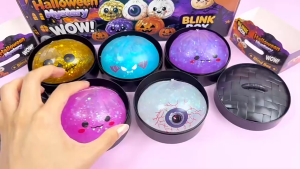 Bun Squishy Toy with Steamer Base Realistic Glitter Effect for Stress Relief Ultra-Soft TPR Material Kawaii Design Portable & Easy to Clean in Mini Bamboo Steamer Packaging