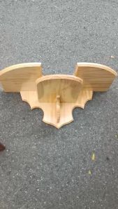 Kệ thờ công giáo gỗ thông 3 tầng (thấp hơn ở giữa) ngang 70cm rộng 30cm kệ bàn thờ gia đình công giáo để đươc 2 tượng cao 50cm