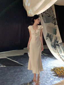 High Waist Slim Fit French Style Pure Color Bodycon Dress for Plus Size Women Casual Summer Party Frock with Short Sleeves