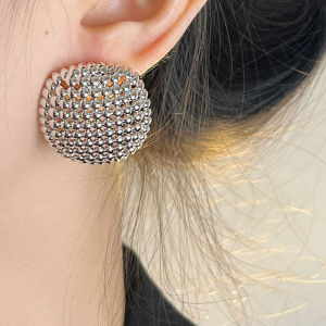 Zhang Yue Er Bean Hollow Metal round Ball Earrings Luxury Elegant Exaggerated Studs Geometric Pattern for Women Fresh out
