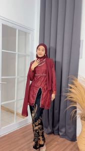 EMRAN BATIK- Kebaya Couple Batik Couple Brokat Modern Abelia Brokat Tulle Payet Mutiara Mix Satin Halus Allsize Kebaya Modern Kebaya Tunangan Nikahan Kebaya Wisuda Dan Lamaran Terbaru Kemeja Pria Lengan Panjang Size MLXL Baju Lebaran