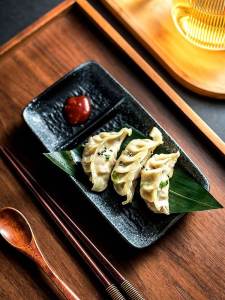 จานแยกชิ้นส่วนเซรามิก จานใส่อาหารญี่ปุ่น จานใส่เครื่องปรุงรส จานใส่ไข่เจียว จานใส่อาหาร จานขนาดเล็ก จานใส่เครื่องปรุงรส