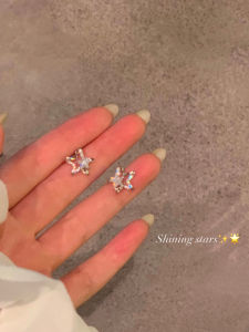 Super Flash Star Zircon Stud Earrings for Women Elegant Special-Interest Design Fancy Earrings Earrings without Piercing Mosquito Coil Ear Clip