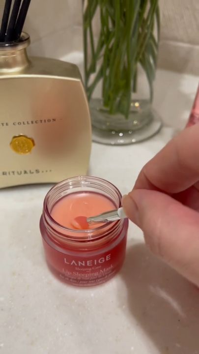 Mặt nạ ngủ dưỡng môi Laneige Lip Sleeping Mask