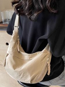 Trendy Canvas Dumpling Shaped Commuter Crossbody Bag Large Capacity Sports Versatile Single Shoulder Bag for Young Men And Women