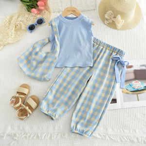 Menoea เซ็ตเสื้อผ้า3ชิ้นสำหรับเด็กผู้หญิงเสื้อยืดและกางเกงมีกระเป๋าสำหรับฤดูร้อนเสื้อเด็กแขนกุดสีฟ้า + กางเกงโบว์ลายตาราง + กระเป๋าลายสก๊อตชุดลำลองสำหรับเด็กอายุ3ถึง7ปี