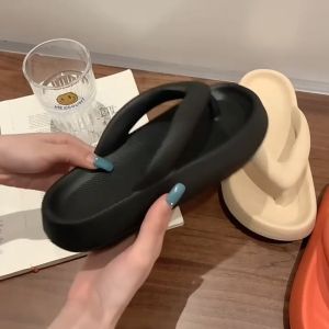 รองเท้าแตะ รองเท้าหูคีบ วัสดุยาง ใส่สบาย สีพื้น รองเท้ามินิมอล ยิ่งใส่นานยิ่งนิ่ม