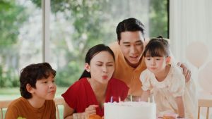 Kem Đánh Răng Dược Liệu Lipzo Tuýp 19g Từ Hoa Hoè Giúp Ngừa Chảy Máu Chân Răng Tụt Nướu