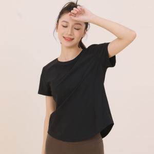 เสื้อยืดโยคะสำหรับผู้หญิงไซส์ใหญ่ แขนสั้น ระบายอากาศได้ดี แห้งเร็ว สำหรับออกกำลังกาย วิ่ง โยคะ ลำลอง ฤดูร้อน ผ้าโพลีเอสเตอร์