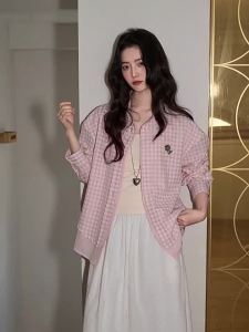 Áo Sơ Mi Dài Tay Caro Thêu Cổ Polo Ôm Body Phong Cách Thường Ngày Màu Hồng