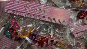 Gantungan Kunci Diamond High heels Kecil Liontih Cantik Mobil HP Tas Good Luck Keychain Pria Wanita / Gantungan Tas Aesthetic Unik Cantik Korean Style / Key Charm / Bag Charm