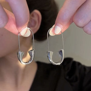Trendy U-Shaped Pin Earrings Geometric Return Nail Womens New Style Personality Versatile Luxury Small Design Ear Jewelry