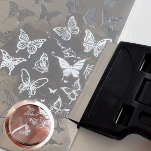 Nail Scraper - Replaceable Plastic Sheet Ergonomic Anti-Slip Handle Suitable for Home Nail Art DIY and Nail Salons