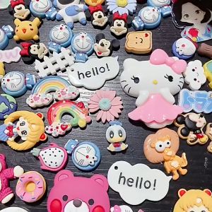 [READY STOCK] Cute Cartoon 3D Sticker Kid Water Bottles Accessories Notebook Sticker (RANDOM 5 IN 1 PACK)
