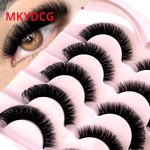 ขนตาปลอมแบบ Cat Eye 5 คู่ใหม่ ขนตาฟูฟ่องเหมือนขนมิงค์ 8D ขนตาแบบ Wispy แพ็คขนตาปลอมยาวหนา ให้ลุคโดดเด่น