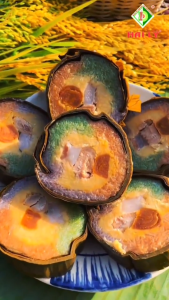Bánh tét Ba Màu (đặc sản Trà Cuôn Bánh tét Hai Lý)