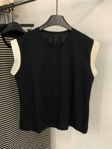 เสื้อยืดแขนกุดโมดอลสุดหรูหราสำหรับผู้หญิง ทรงหลวม สไตล์เกาหลี ผ้าโพลีเอสเตอร์ ปกติ ปกติ คอตั้ง ปกติ