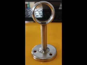 Breket Tengah Pipa Stainless 1in: Aksesoris Pipa Stainless untuk Instalasi