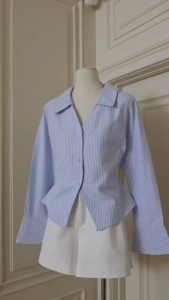 [c36]เสื้อเชิ๊ตคอปกแขยาวดีเทลล่าสุดจากcottoncandyสายริ้วสุดฮิตแพทเทิลผูกเอวสวยเข้าเอวปั้วๆ เป็นเสื้อที่ใส่แล้วดูหุ่นดีสุ