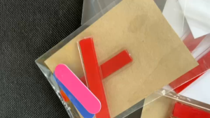 กระดาษลองติดเล็บปลอมสำเร็จรูป พร้อมตะไบ กาว ตัวติดเล็บปลอม พร้อมถุงซองแก้วสินค้าพร้อมส่งในไทยทุกชิ้น