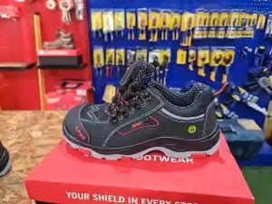 APEG Low Cut Sporty & Sip Safety Rating Safety Shoe ( Sirim APPROVED )