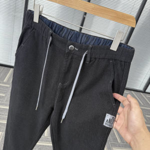 กางเกงยีนส์ทรงตรงเอวยางยืดสำหรับผู้ชาย ทรงมินิมอล ทรงสลิมฟิต กางเกงขายาวทรงตรง ทรงลำลอง ฤดูใบไม้ผลิและฤดูร้อน