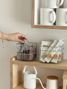 ตะกร้าเก็บของโลหะผสมไมโครฟอสซิลสำหรับชั้นวางของในครัวและห้องนั่งเล่น ตะกร้าใส่ของสำหรับกาแฟ ตะกร้ารองน้ำ