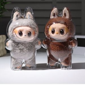 ตุ๊กตา LABUBU น่ารักพร้อมเคสป้องกันโปร่งใสสำหรับการแสดงที่ทันสมัย