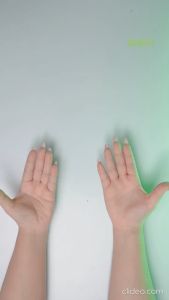 Robot RE40 Electroplated In-Ear Headphones with Built-in Mic TPE Earbuds & Volume Control - 12 Months Warranty