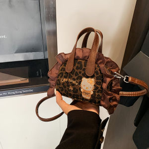 Fashionable Leopard Print Half Circle Shoulder Bag for Girls Travel Outfit Accessories Small Crossbody Bag Childrens Purse