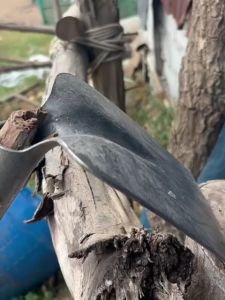 จอบ จอบขุดดิน พร้อมด้าม เหล็กกล้า หนาทน คม ขุดง่าย ใช้ได้อย่างยาวนาน - ส่งจากไทย