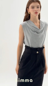 ้himma"Wiki" Cowl Neck Blouse เสื้อคอถ่วงผ้ายืด เสื้อผ้ายืดแขนกุด เสื้อผ้ายืดสวยใส่สบาย