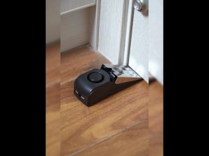120dB Wireless Vibration Alarm Door Stop Alarm for home Wedge Shaped Stopper Alert Security Alarm Door