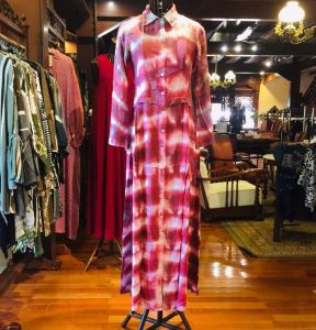 Laguna Dress Rayon by Dian Pelangi LIMITED EDITION Busana Muslim Baju Maxi Gamis Kaftan Abaya Gaun Outfit Busui Pesta Pernikahan Kondangan Wanita Hijaber Cantik Anggun Modis Modern Elegan Mewah Model Korea Terbaru Motif Jumputan Tie Dye Kekinian