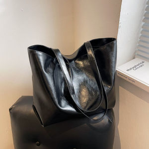 กระเป๋าความจุขนาดใหญ่วินเทจสำหรับฤดูใบไม้ร่วงและฤดูหนาวแบบใหม่ปี2022กระเป๋าสะพายไหล่แมทช์ลุคง่ายสำหรับผู้หญิงกระเป๋าใส่ไปทำงานกระเป๋าโท้ทดูแพง