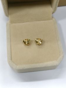 Stud Earrings Gold