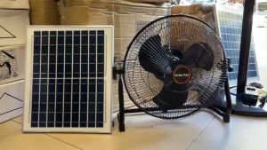 Quạt năng lượng mặt trờiquạt tích điện mẫu mới 2023Điều KhiểnĐèn Led Dây Dài 3MSạc Điện ThoạiCủ sạc 220V