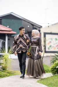 Sarimbit Batik Lebaran 2023: Desain Batik Tradisional Untuk Acara Lebaran
