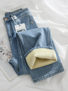 กางเกงยีนส์ทรงตรงเอวสูงหนาบุขนแกะแฟชั่นสำหรับผู้หญิง กางเกงขายาวทรงหลวมสไตล์ลำลองฤดูหนาวปี 2025 ขนาดใหญ่ ทันสมัย